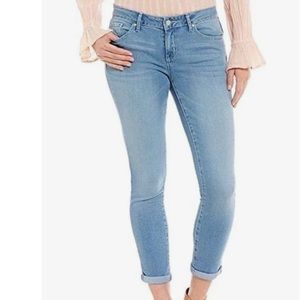 Jessica Simpson Relaxed Skinny Crop Size 4